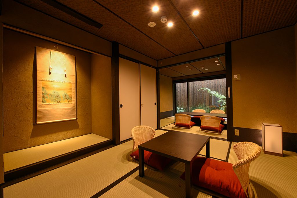 京都の町家ホテル「鈴プレミアム 飛雲 Ⅱ」のリビング / Living Room of Kyoto Machiya Hotel Rinn Premium Hiun II